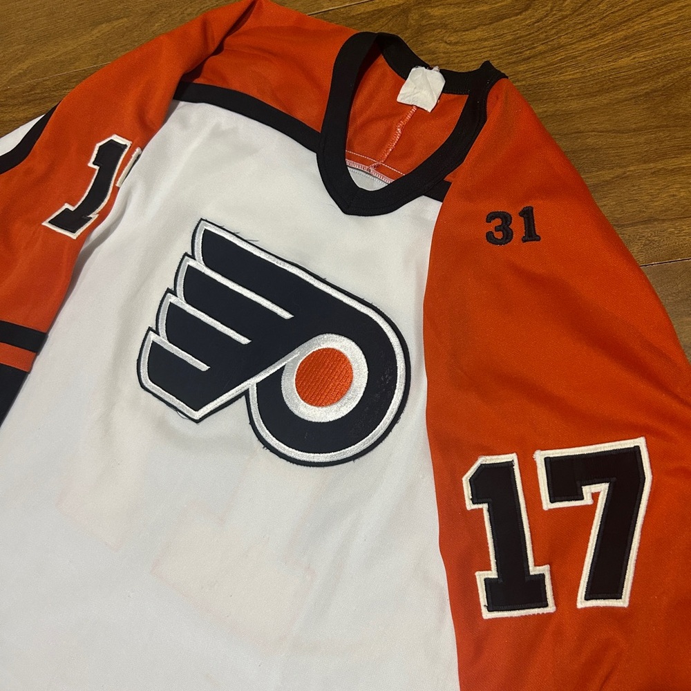 Vintage Philadelphia Flyers NHL Jersey
Size M - Picture 4 of 7